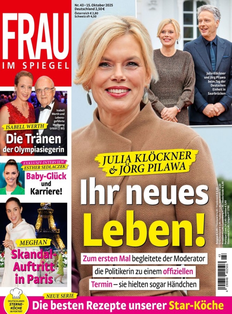 FRAU IM SPIEGEL